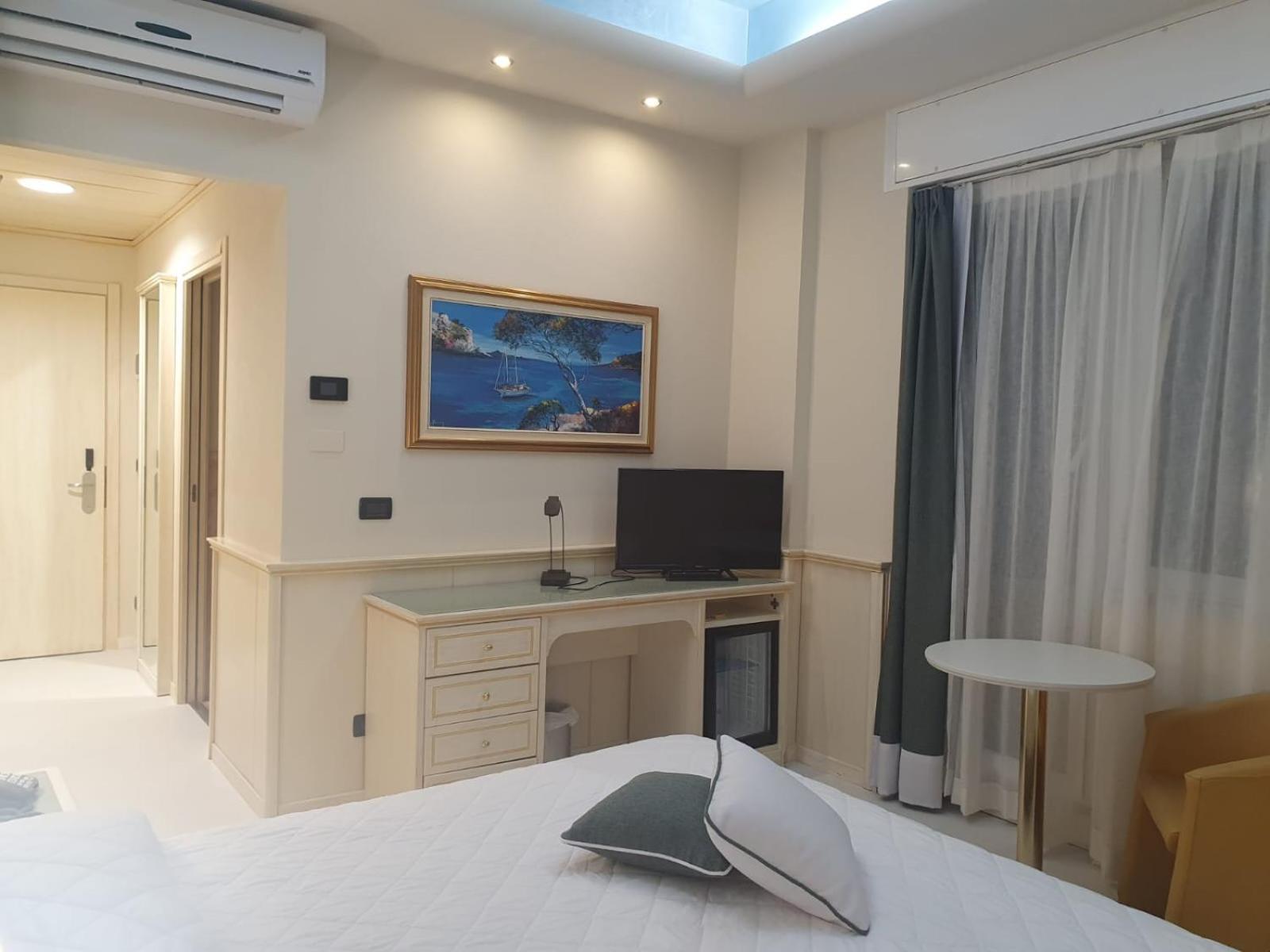 Hotel Regina Alassio Eksteriør billede